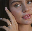 Anello slim pietra luminosa
